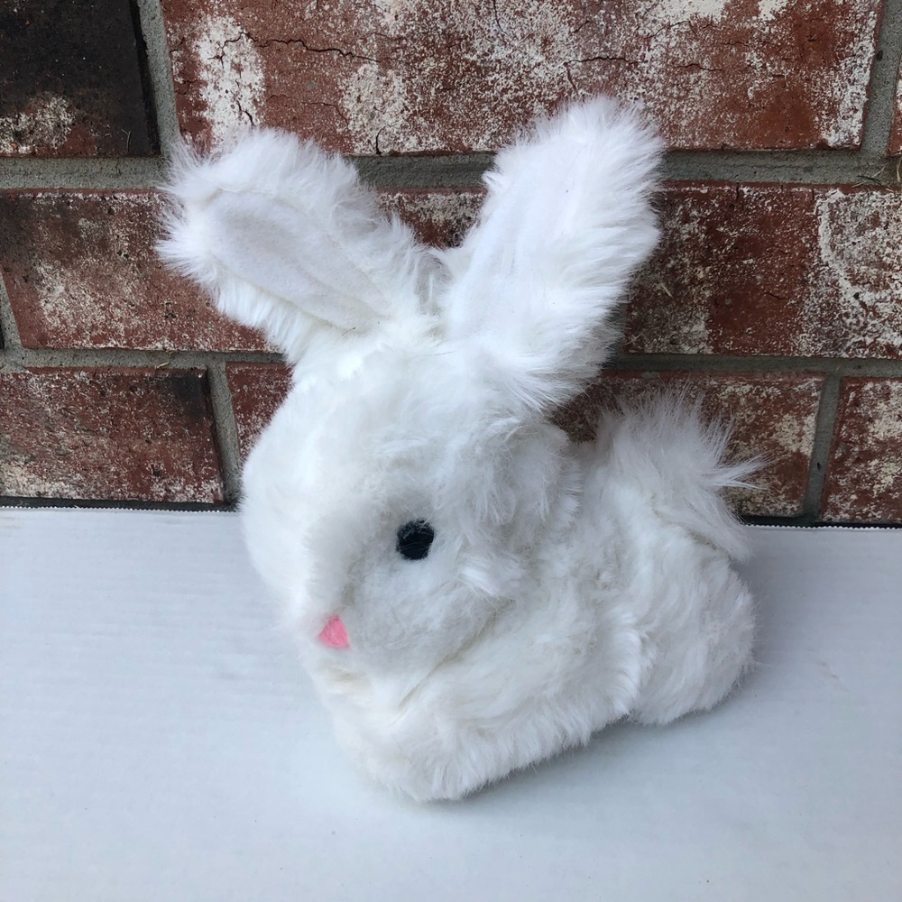 Gund White Bunny Rabbit Plush 6" Vintage 1982 Rattle Bell Baby Fluffy Realistic